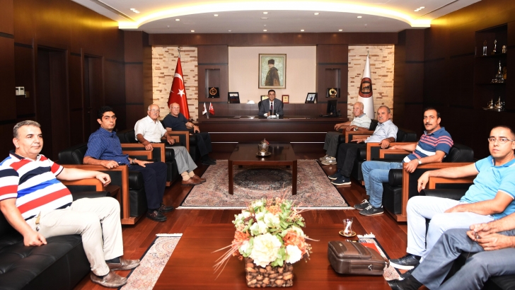GSO YÖNETİM KURULU BAŞKANI ADNAN ÜNVERDİ:“ŞEHRİMİZDE TARİHİ BİR GEÇMİŞE SAHİP OLAN DERİ SEKTÖRÜNE SAHİP ÇIKMALIYIZ”
