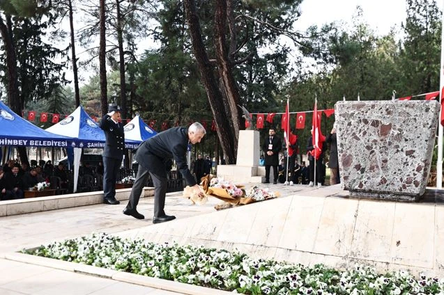 BAŞKAN TAHMAZOĞLU DESTANSI MÜCADELENİN KAHRAMANLARINI ANDI