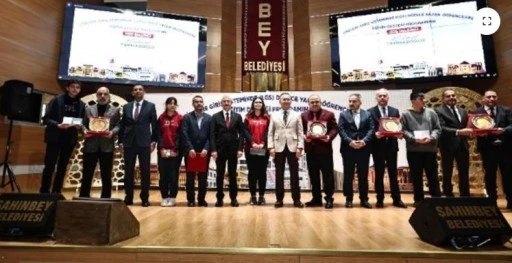 ŞAHİNBEY BELEDİYESİ’NDEN LGS’DE DERECEYE GİREN ÖĞRENCİLERE ÖDÜL