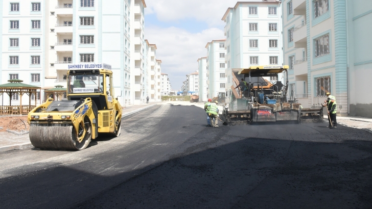 Şahinbey Belediyesi Asfalt Çalışmalarını Tüm Hızıyla Sürdürüyor