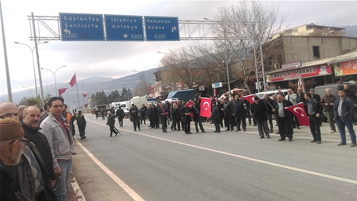 Suriye sınırına sevkıyatlar sürüyor