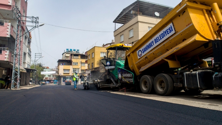 ŞAHİNBEY’DE ASFALT SEZONU BAŞLADI