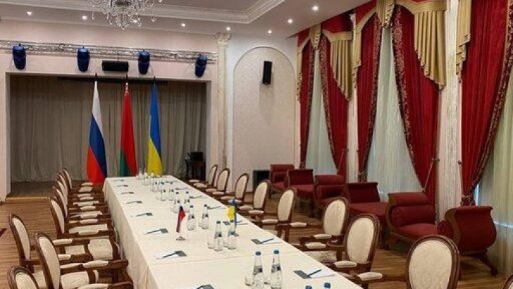 SON DAKİKA: Ukrayna ve Rusya masaya oturuyor! Gözler Ukrayna-Belarus sınırındaki müzakerelerde... İlk fotoğraf geldi